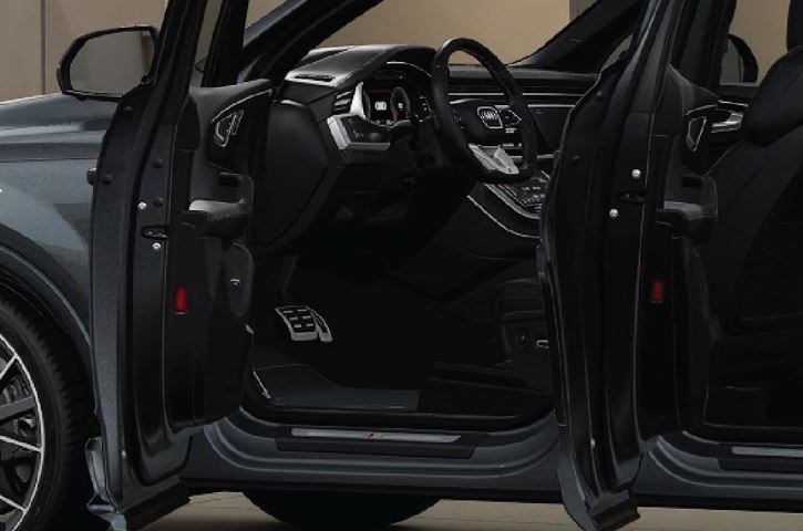 Audi Q7 - slide 3