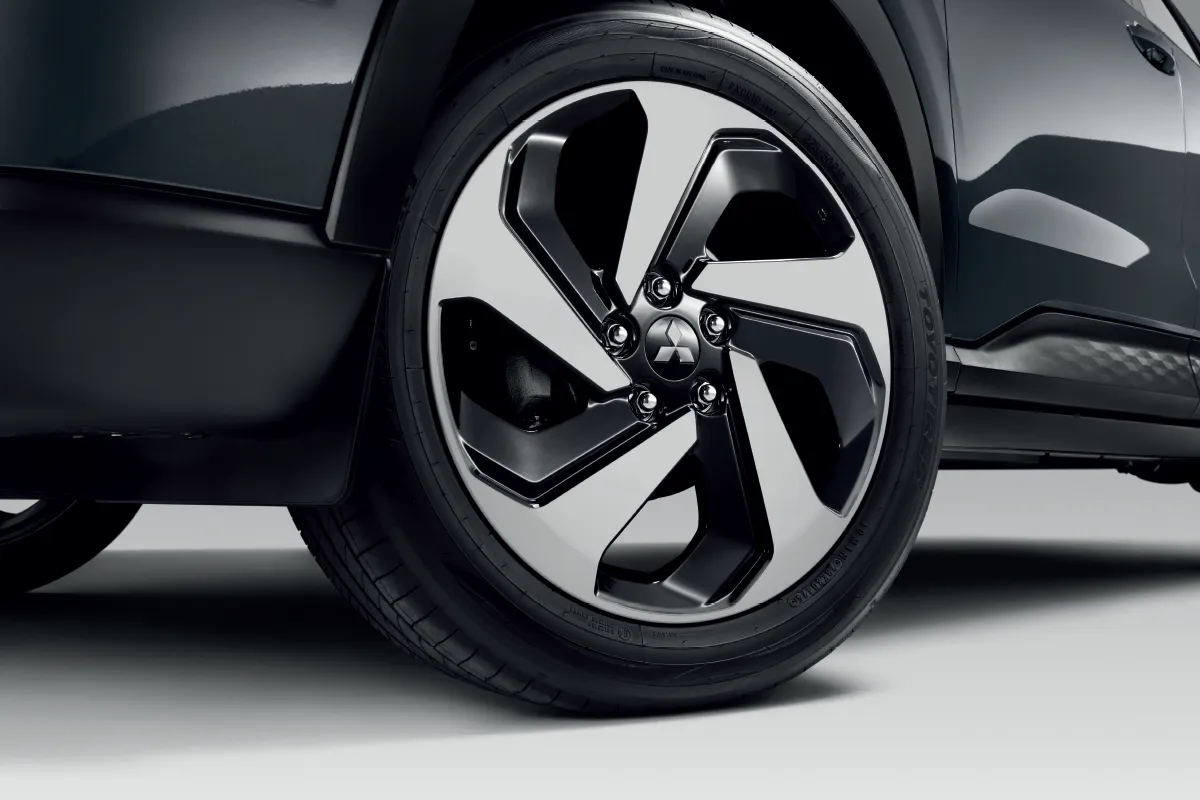 xforce-18-two-tone-alloy-wheel